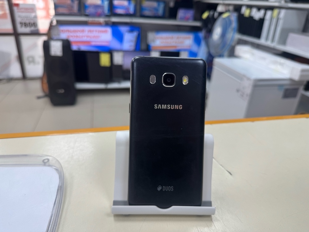 Смартфон Samsung Galaxy J5 2016 2/16