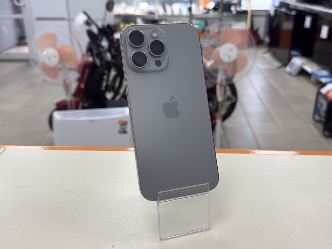 Смартфон Apple Iphone 16 Pro Max 256Gb
