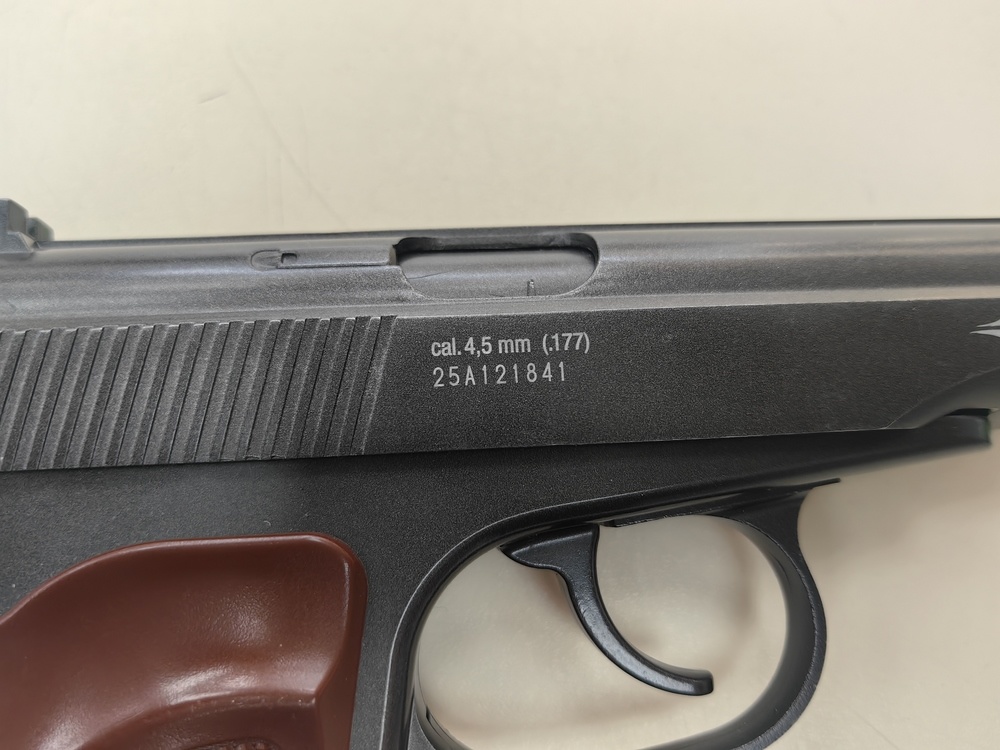 Пистолет пневматический Borner PM49 Blowback