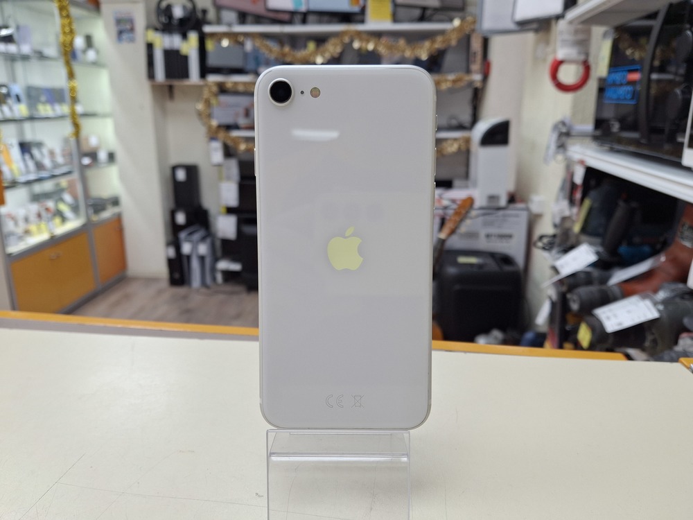 Смартфон Apple iPhone SE 2020 64Gb