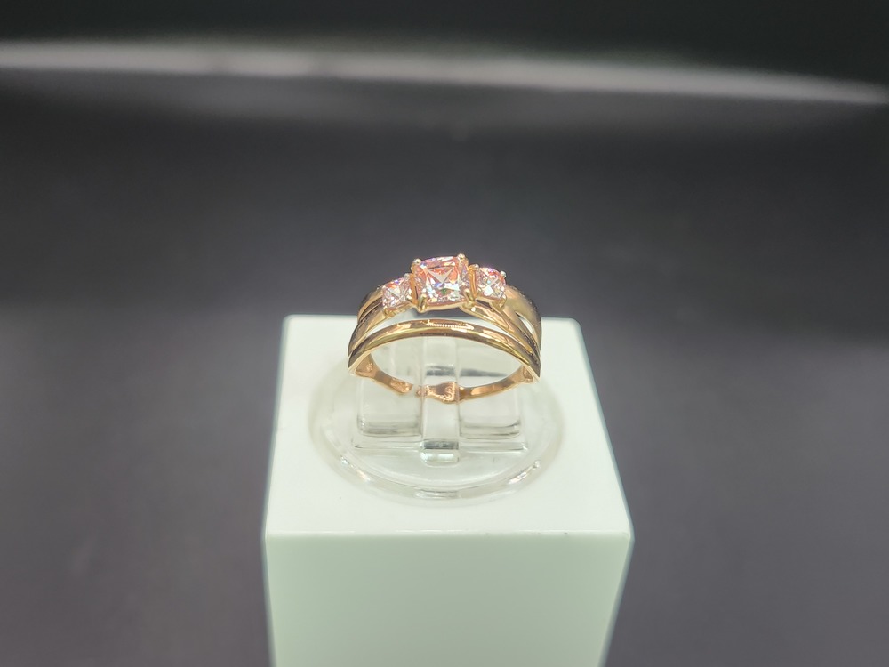КОЛКМИ585 КОЛЬЦО С КАМНЯМИ (Au 585)