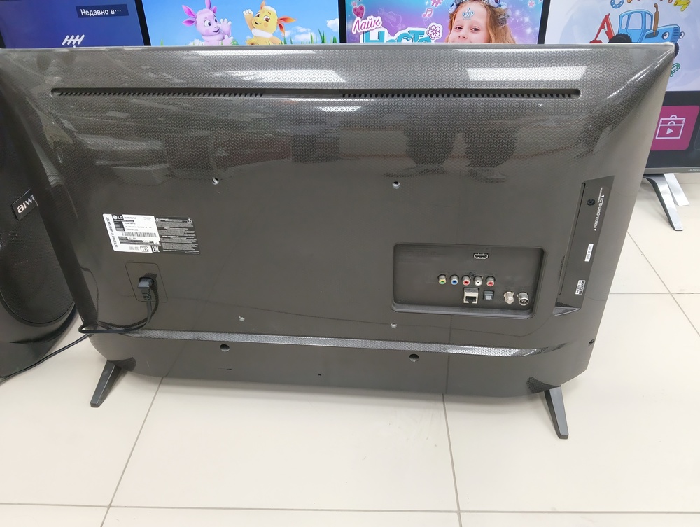 LED Телевизор LG 32LM576BPLD