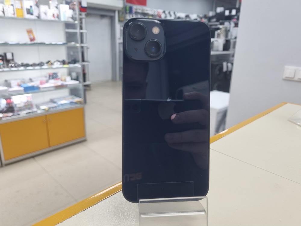 Смартфон Apple iPhone 13 128Gb