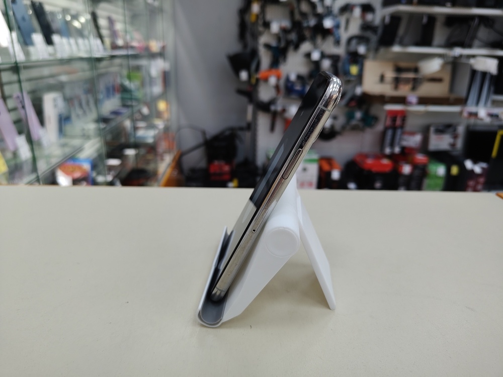 Смартфон Apple iPhone 11 Pro 64Gb