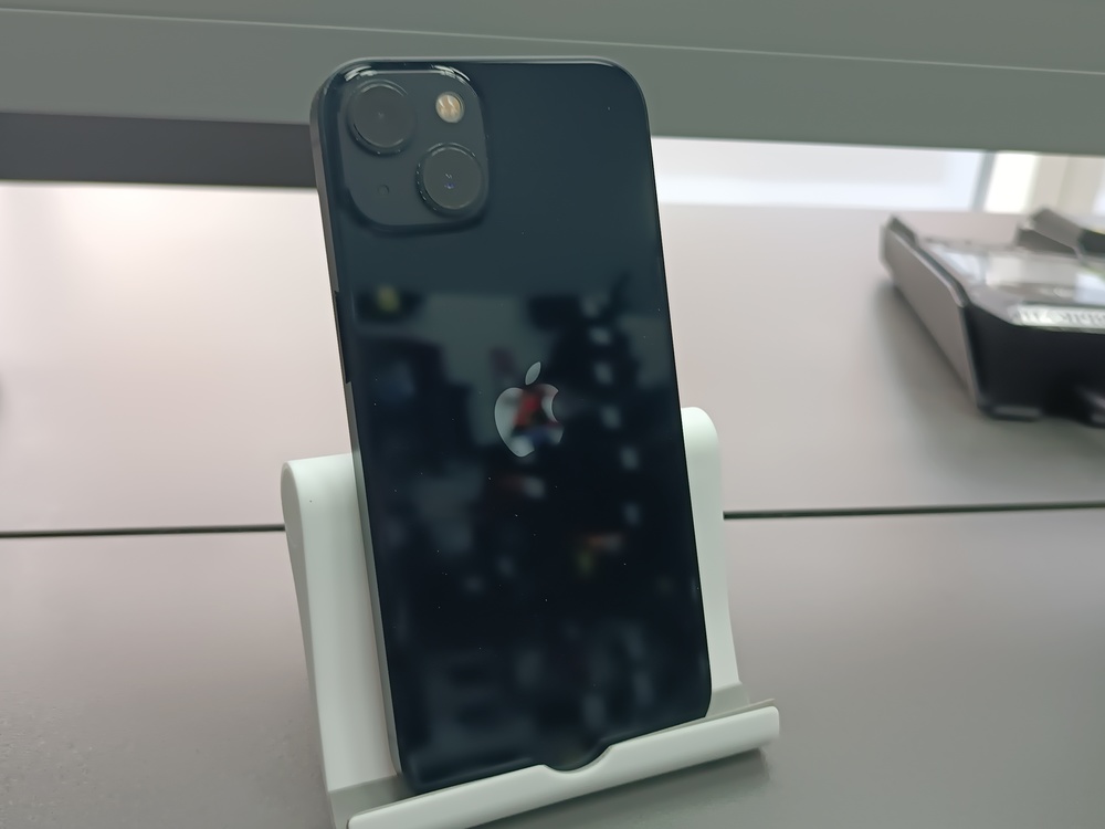 Смартфон Apple iPhone 13 128Gb