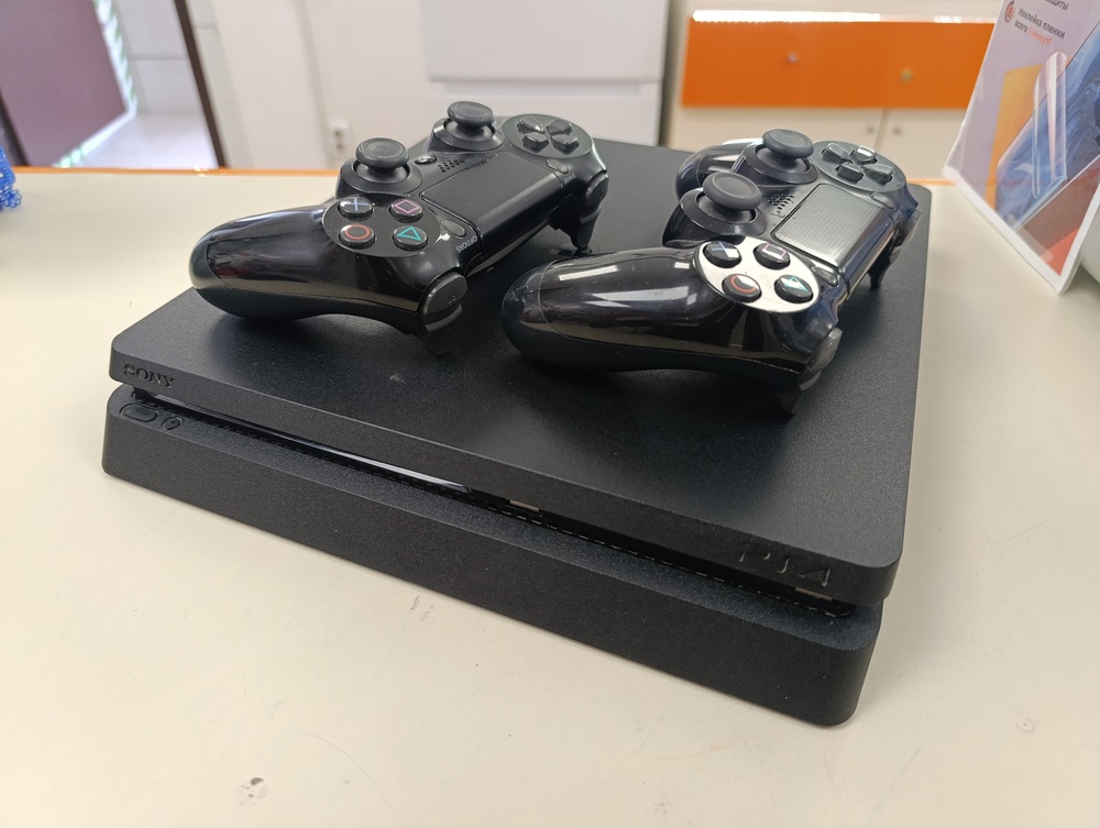 Игровая приставка PlayStation 4 Slim 500GB