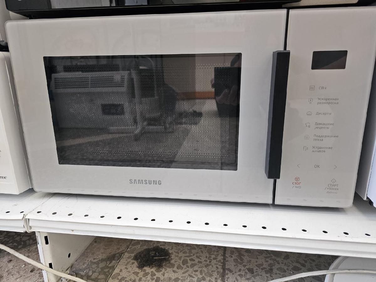 Микроволновая печь Samsung MS23T5018AG/BW