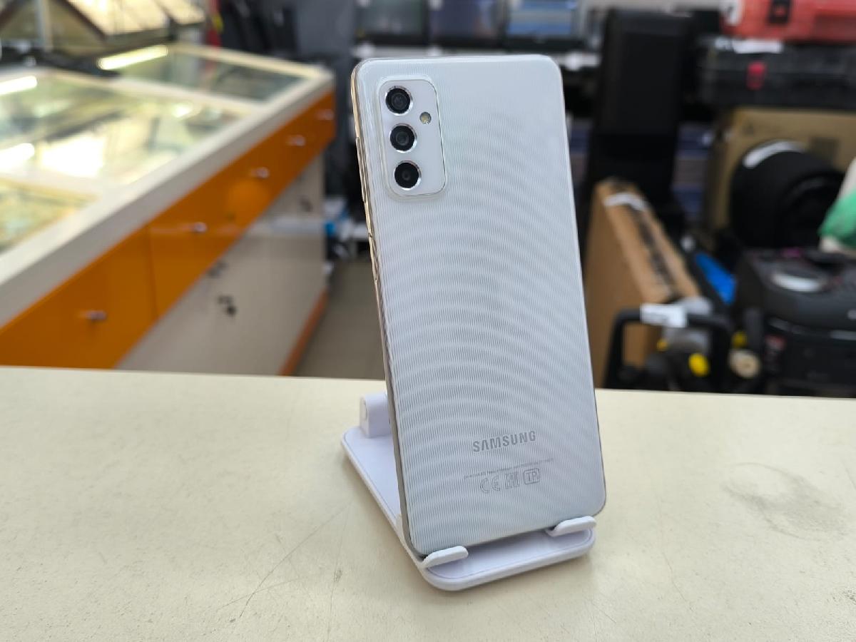 Смартфон Samsung Galaxy M52 6/128