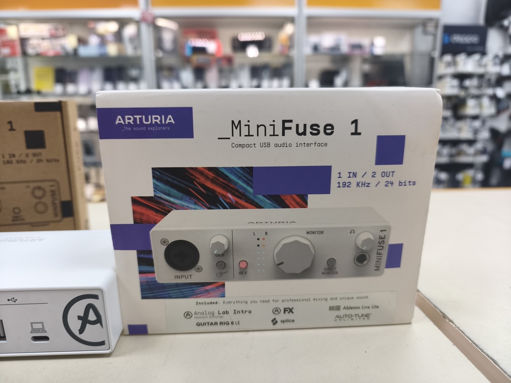 Внешняя звуковая карта Arturia MiniFuse 1