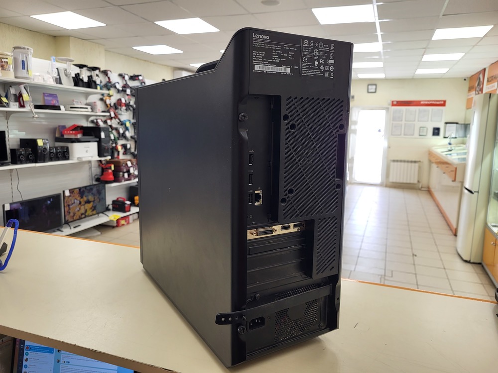 Системный блок Lenovo; Core i3-8100, GeForce GTX 1050, 8 Гб, 240 Гб, 1 Tb