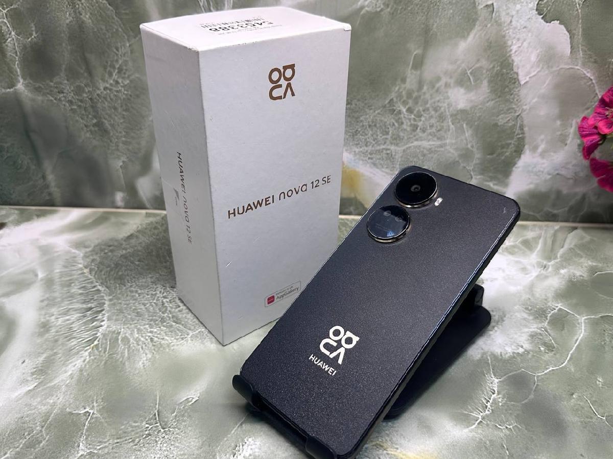 Смартфон Huawei Nova 12 SE