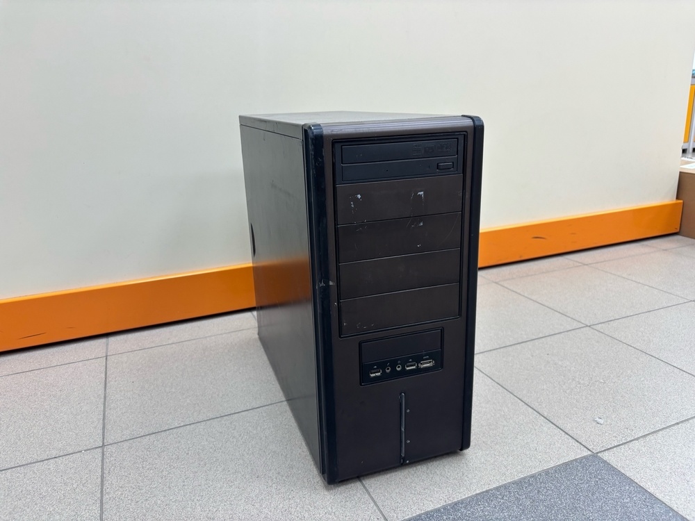 Системный блок Cooler Master; Xeon E5-4620, Radeon RX 560, 8 Гб, 240 Гб, 1 Tb