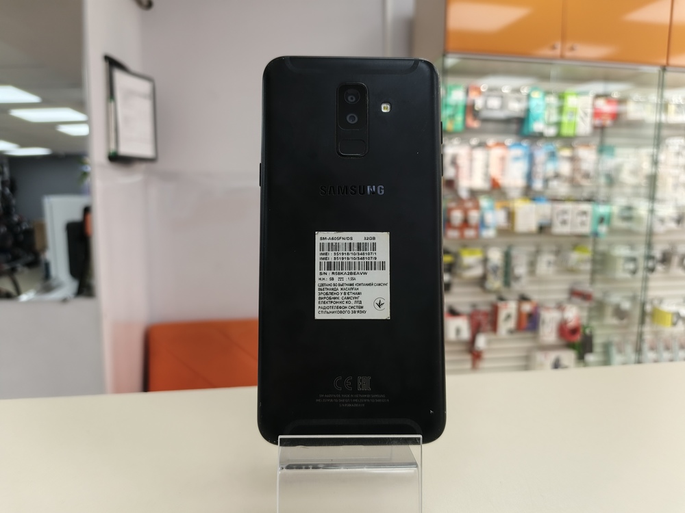 Смартфон Samsung Galaxy A6 3/32