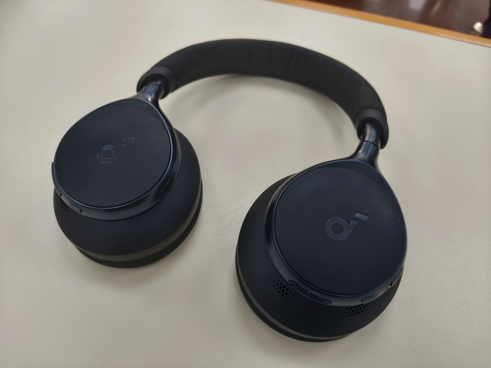 Наушники беспроводные Soundcore Space One