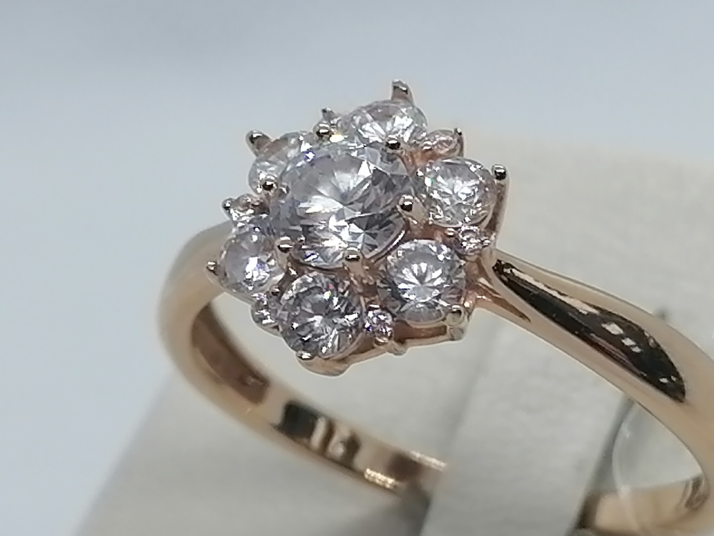 КОЛЬЦО С КАМНЯМИ (Au 585)