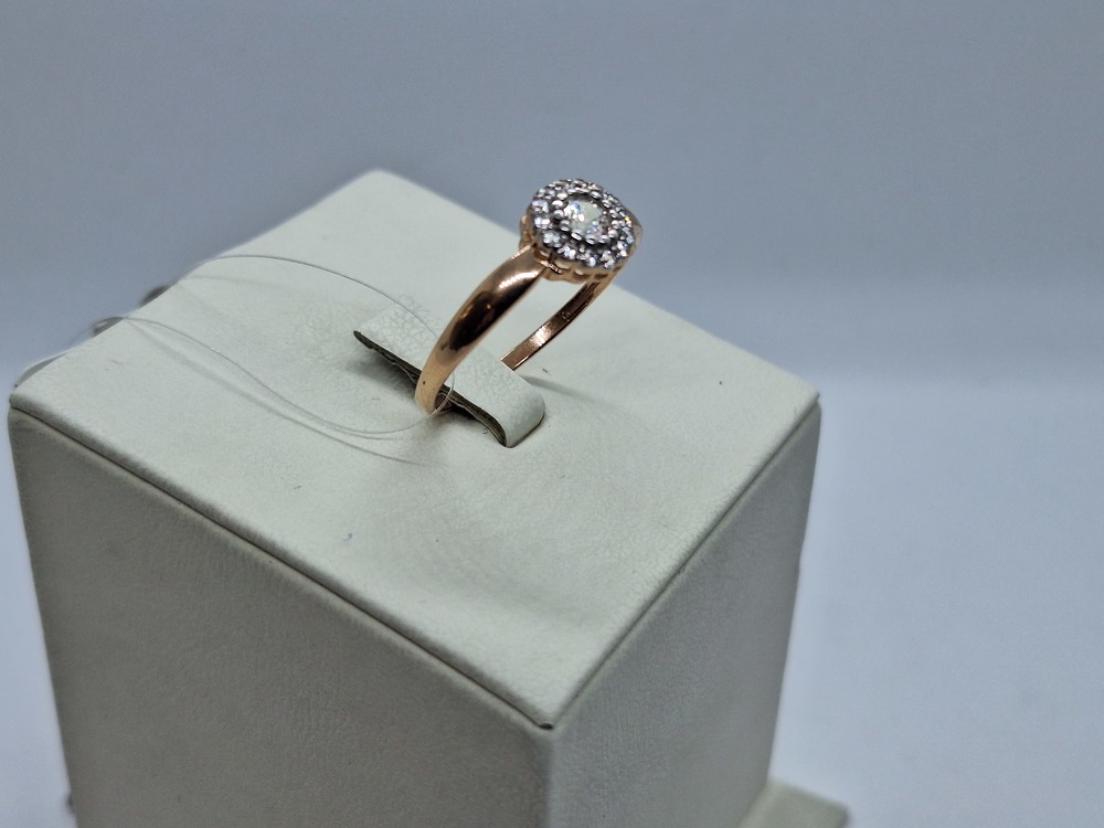 КОЛЬЦО С КАМНЯМИ (Au 585)