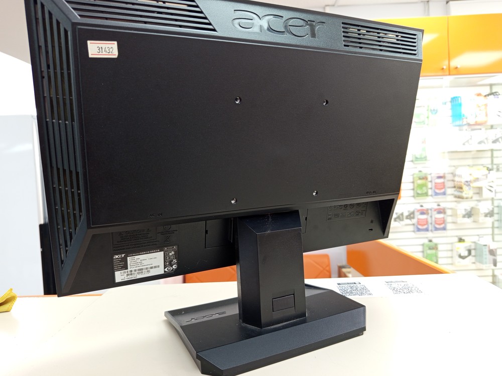 Монитор Acer P193W