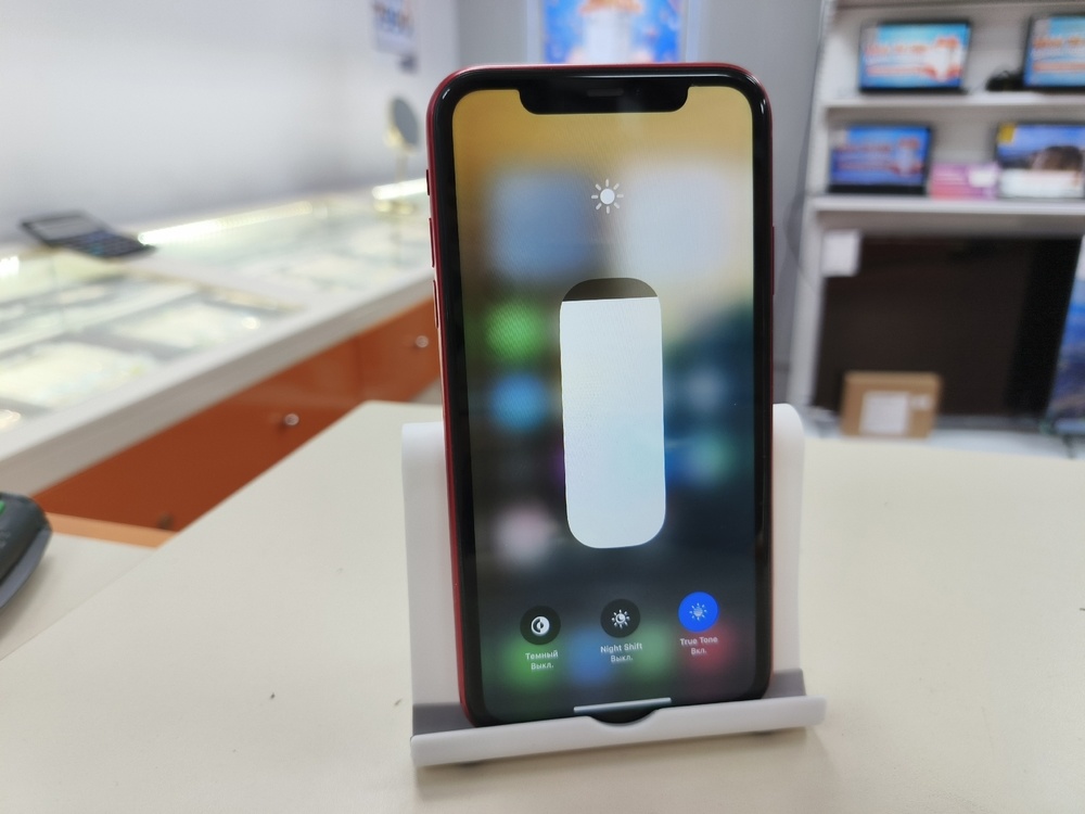 Смартфон Apple iPhone 11 64Gb