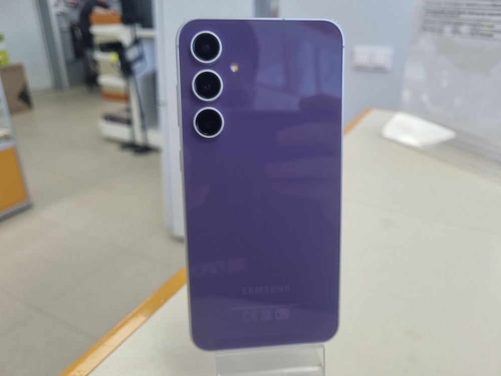 Смартфон Samsung Galaxy S23 FE 8/128