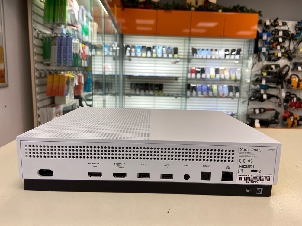 Игровая приставка Xbox One S 1TB