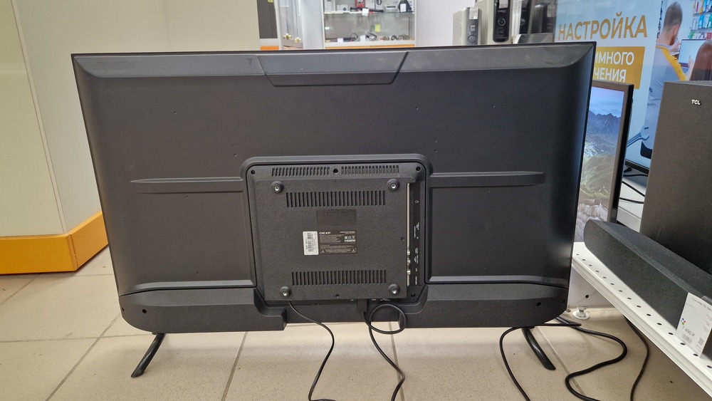 LED Телевизор Dexp 40FCY1