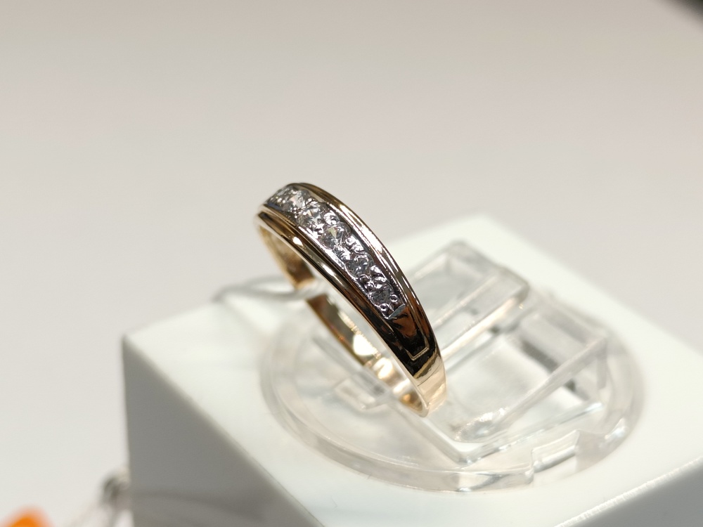 КОЛКМИ585 КОЛЬЦО С КАМНЯМИ (Au 585)