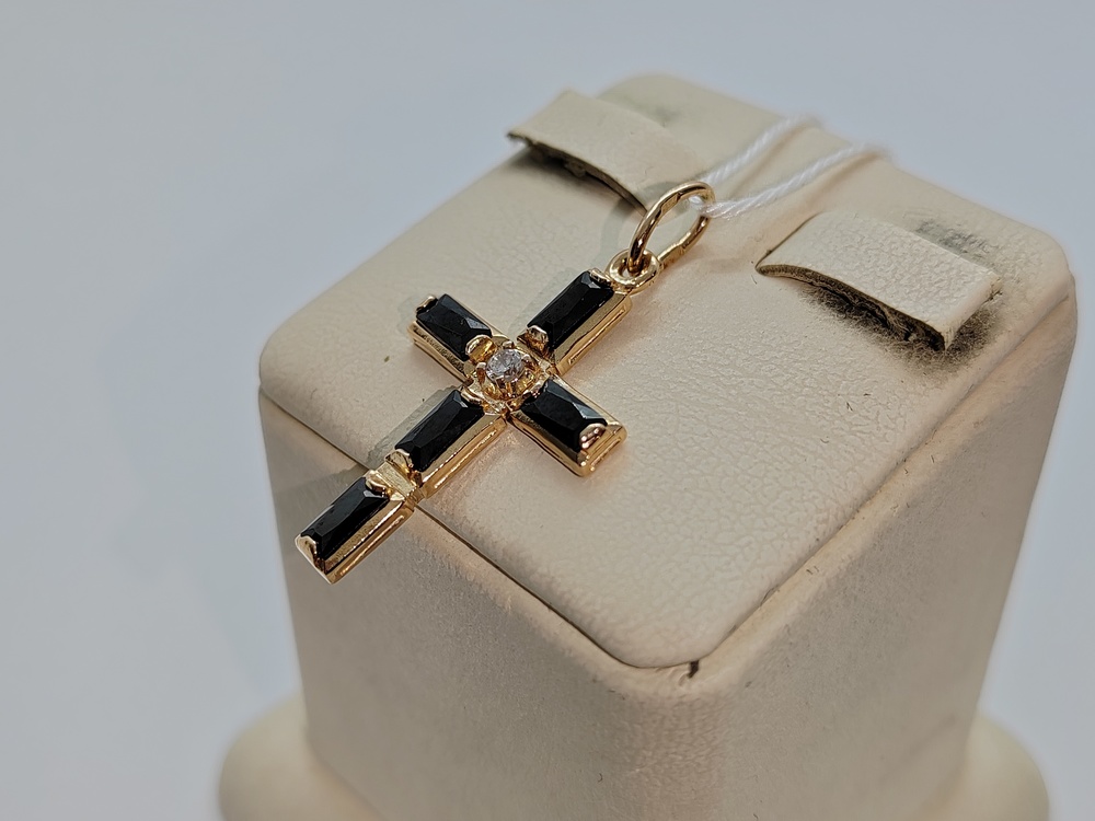 ПОДККИ585 ПОДВЕСКА КРЕСТ С КАМНЯМИ (Au 585)