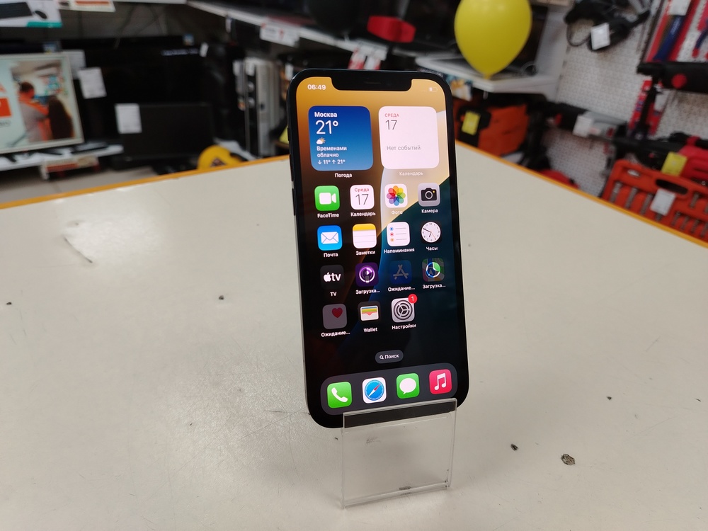 Смартфон Apple iPhone 12 64Gb