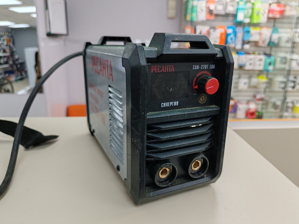 Сварочный аппарат Ресанта САИ-220Т LUX