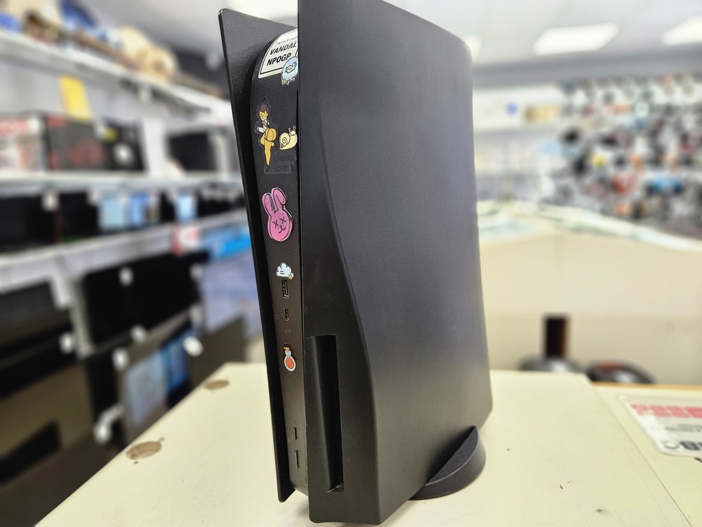 Игровая приставка PlayStation 5 825Gb (С дисководом)