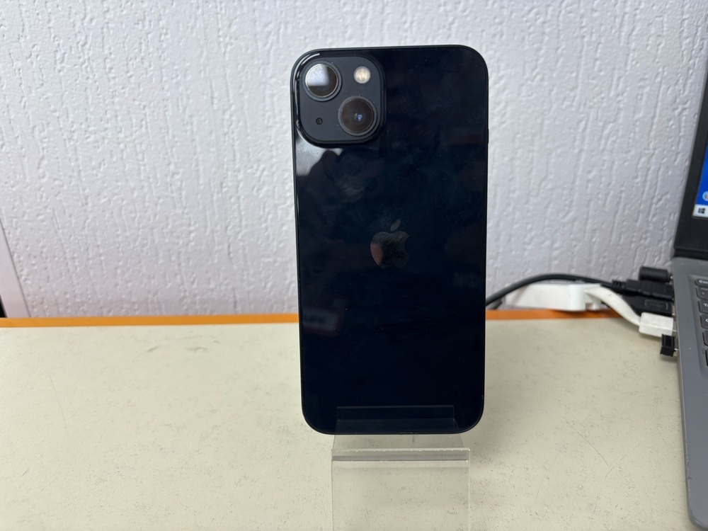 Смартфон Apple iPhone 13 128Gb