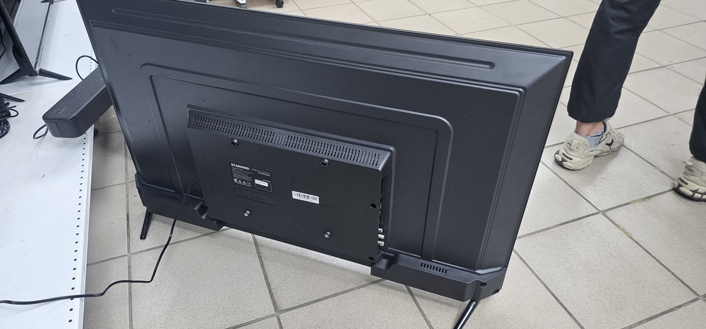 LED Телевизор Starwind SW-LED43UG405