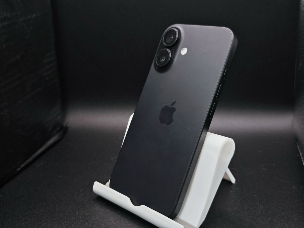 Смартфон Apple IPhone 16 128Gb eSIM