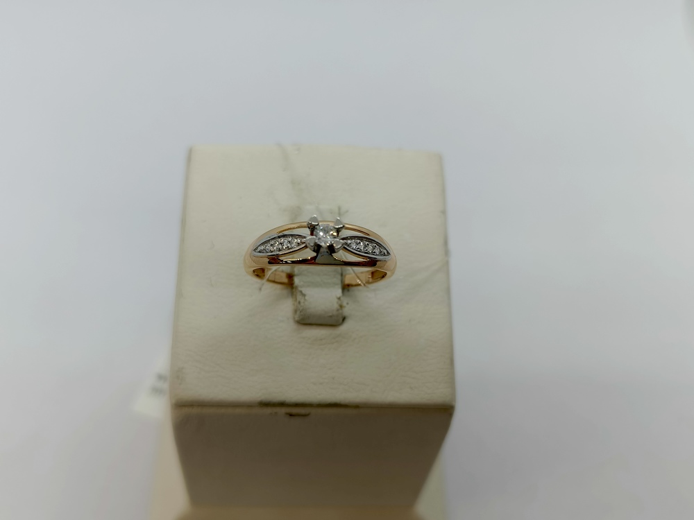 КОЛЬЦО С КАМНЯМИ (Au 585)