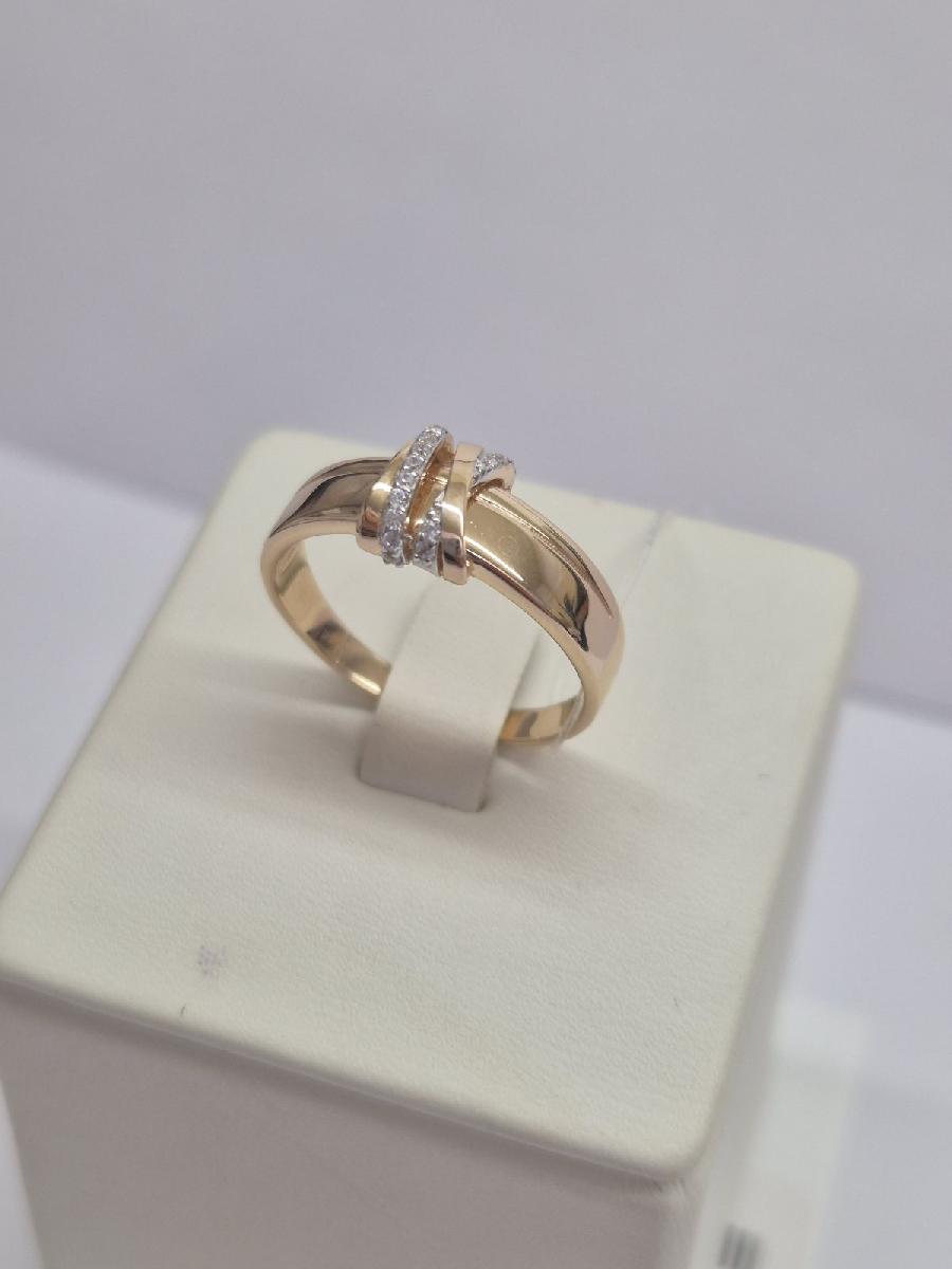 КОЛЬЦО С КАМНЯМИ (Au 585)