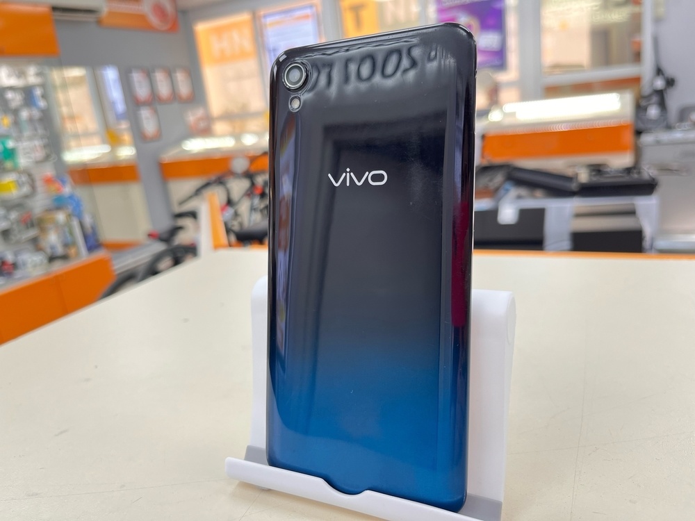 Смартфон Vivo 1820