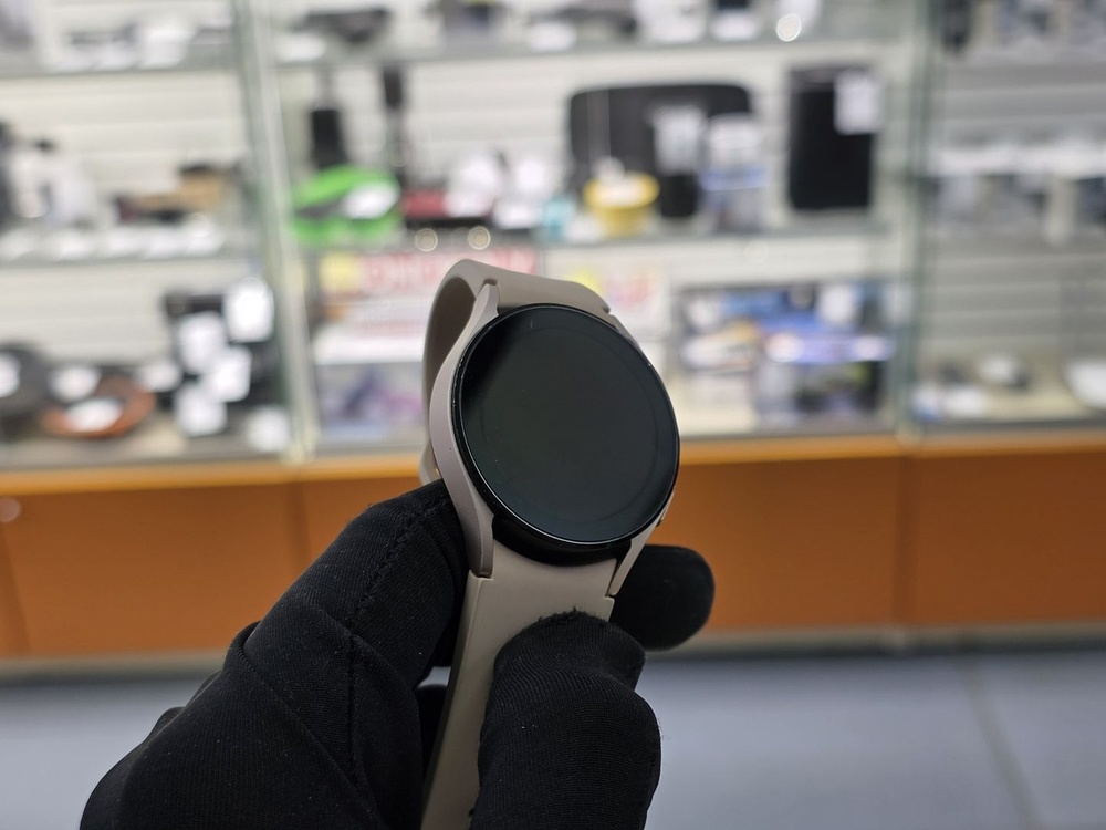 Смарт-часы Samsung Galaxy Watch 4 40mm