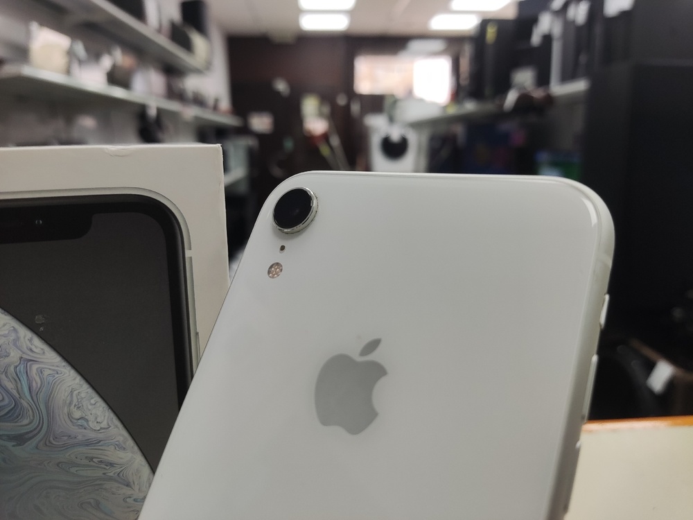Смартфон Apple iPhone Xr 64Gb
