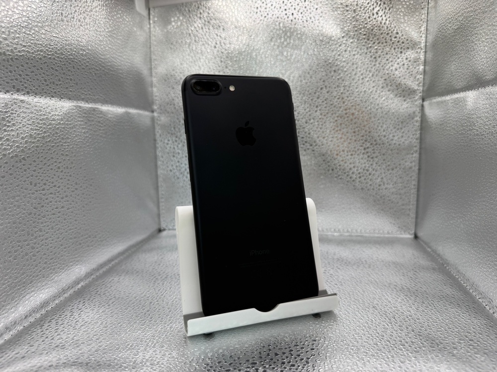 Смартфон Apple iPhone 7 Plus 128Gb
