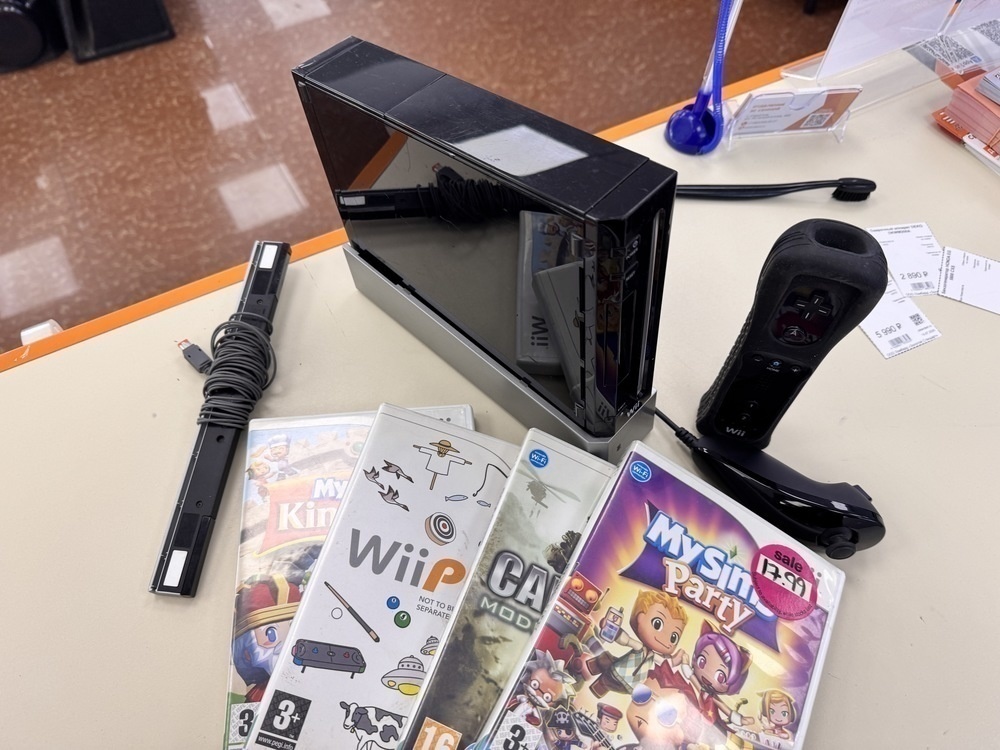 Игровая приставка Nintendo WII