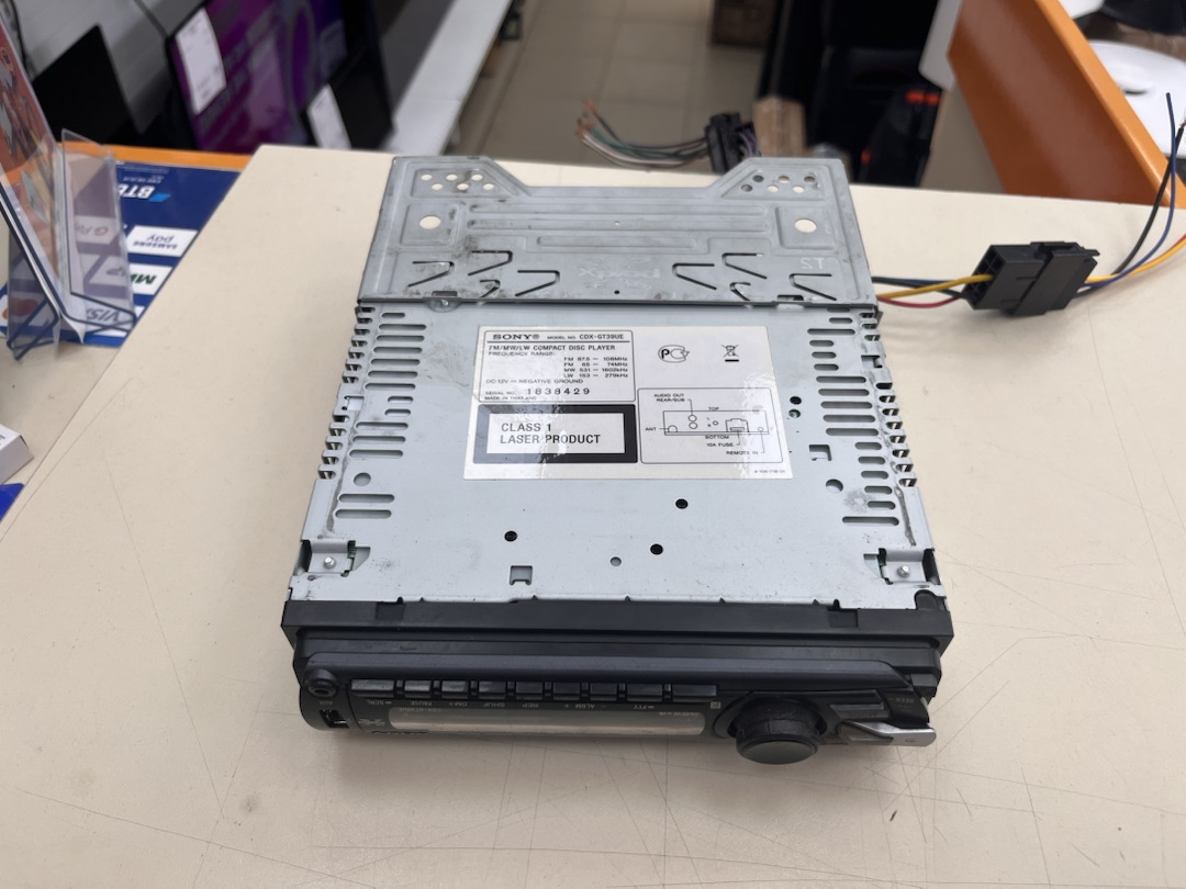 Автомагнитола SONY CDX-GT39UE
