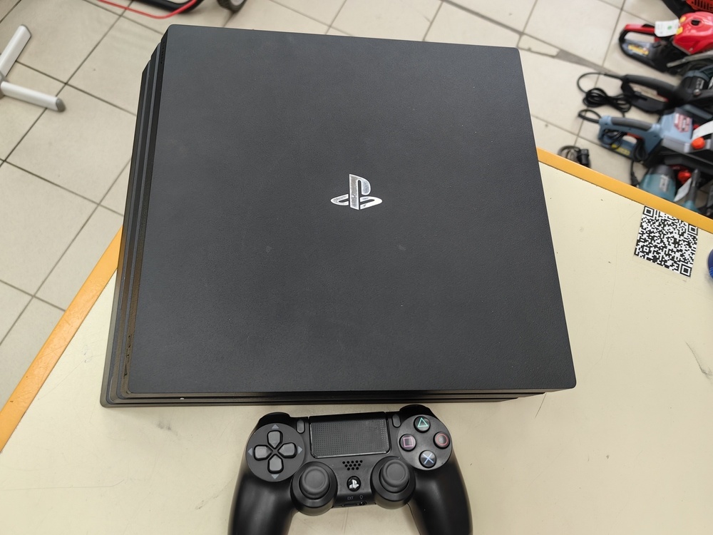 Игровая приставка PlayStation 4 Pro 1Tb