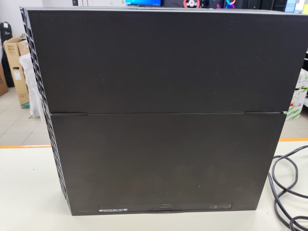 Игровая приставка PlayStation 4 FAT 500GB