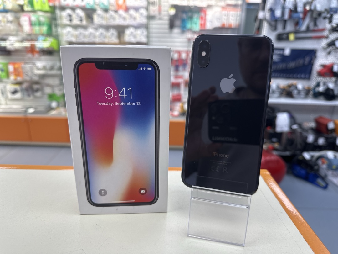 Смартфон Apple iPhone X 64Gb