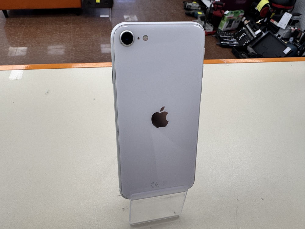 Смартфон Apple iPhone SE 2020 64Gb
