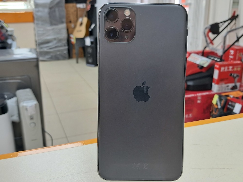 Смартфон Apple iPhone 11 Pro Max 64Gb