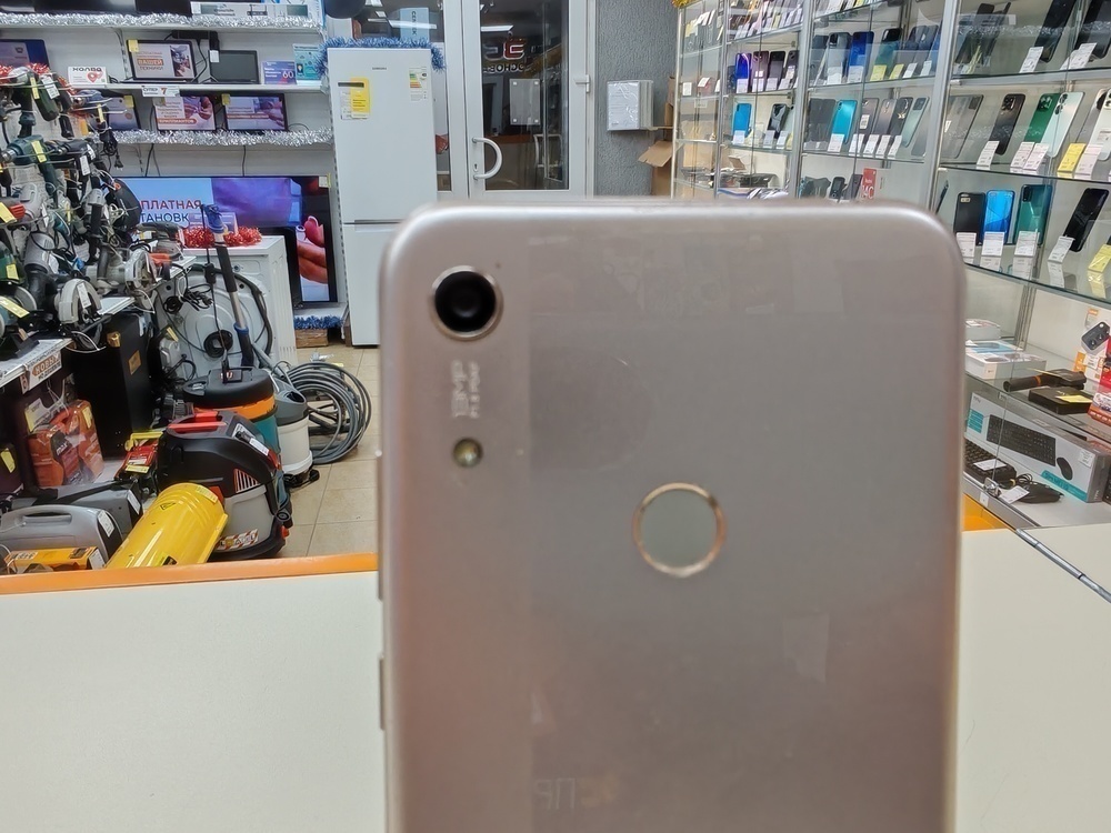 Смартфон Honor 8A 2/32