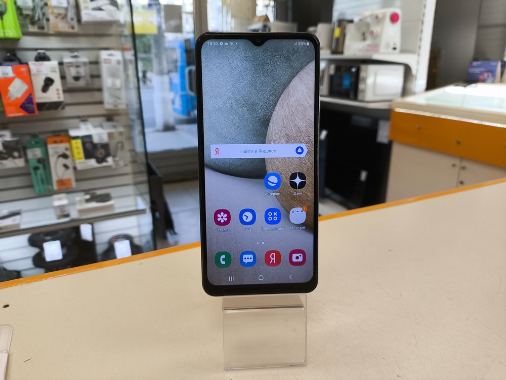 Смартфон Samsung Galaxy A12 3/32