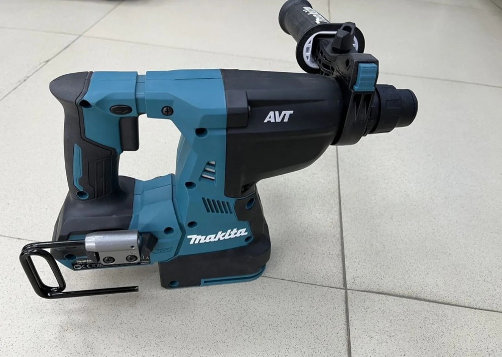 Перфоратор Makita HR003G