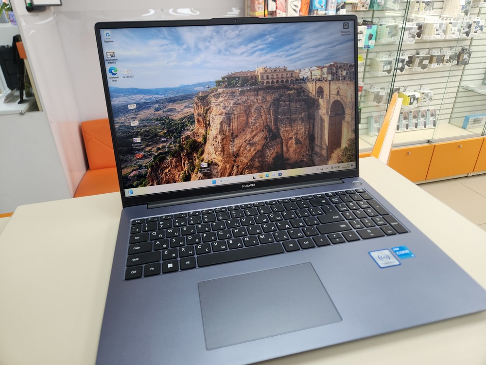 Ноутбук Huawei MateBook D16 MCLF-X; Core i3-1215U, Intel UHD Graphics, 8 Гб, 512 GB, Нет